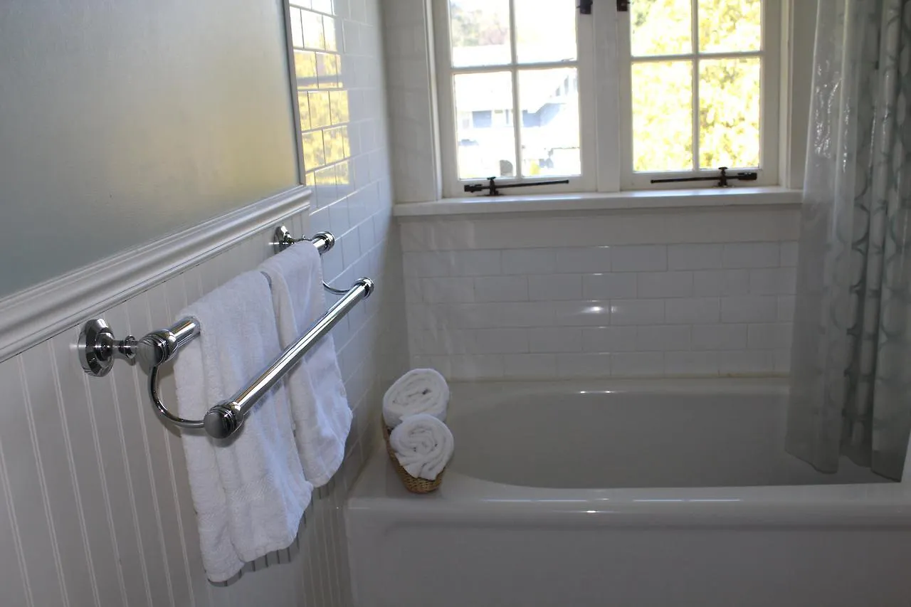 Cartier Guest House Vancouver