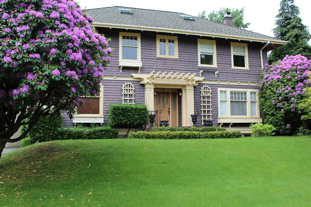 Cartier Guest House Vancouver