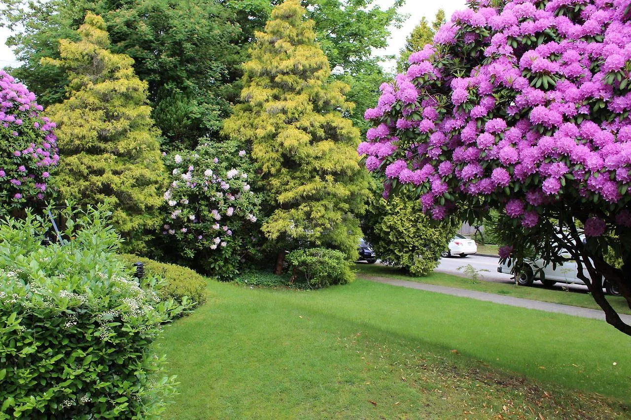Cartier Guest House Vancouver Canada